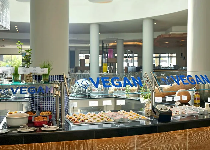 Tui Blue Palm Garden 4* Side