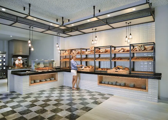 Tui Blue Palm Garden 4* Side