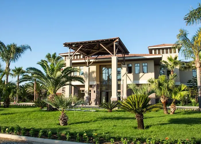 Tui Blue Palm Garden 4* Side