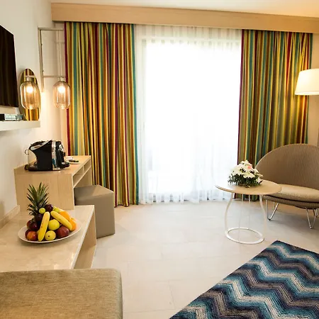 Üdülőközpont Tui Blue Palm Garden 4*