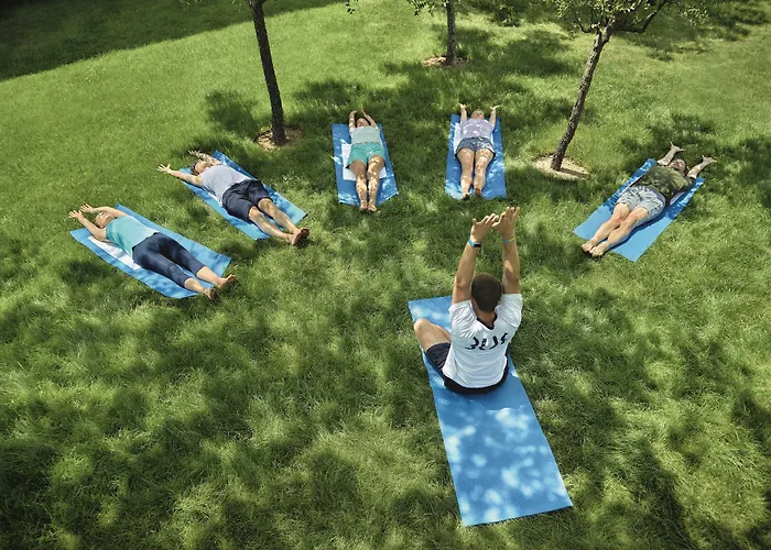 منتجع توي بلو بالم غاردين