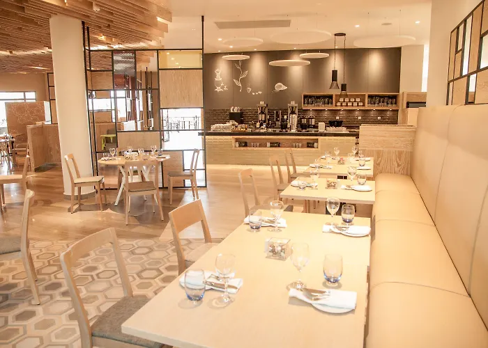 توي بلو بالم غاردين منتجع 4*