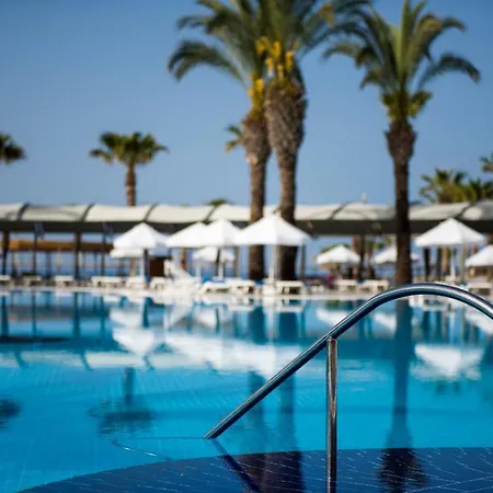 Tui Blue Palm Garden סייד