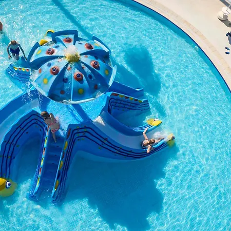 Tui Blue Palm Garden Side