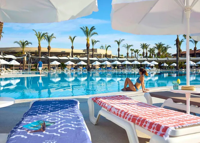 Tui Blue Palm Garden 4* Side